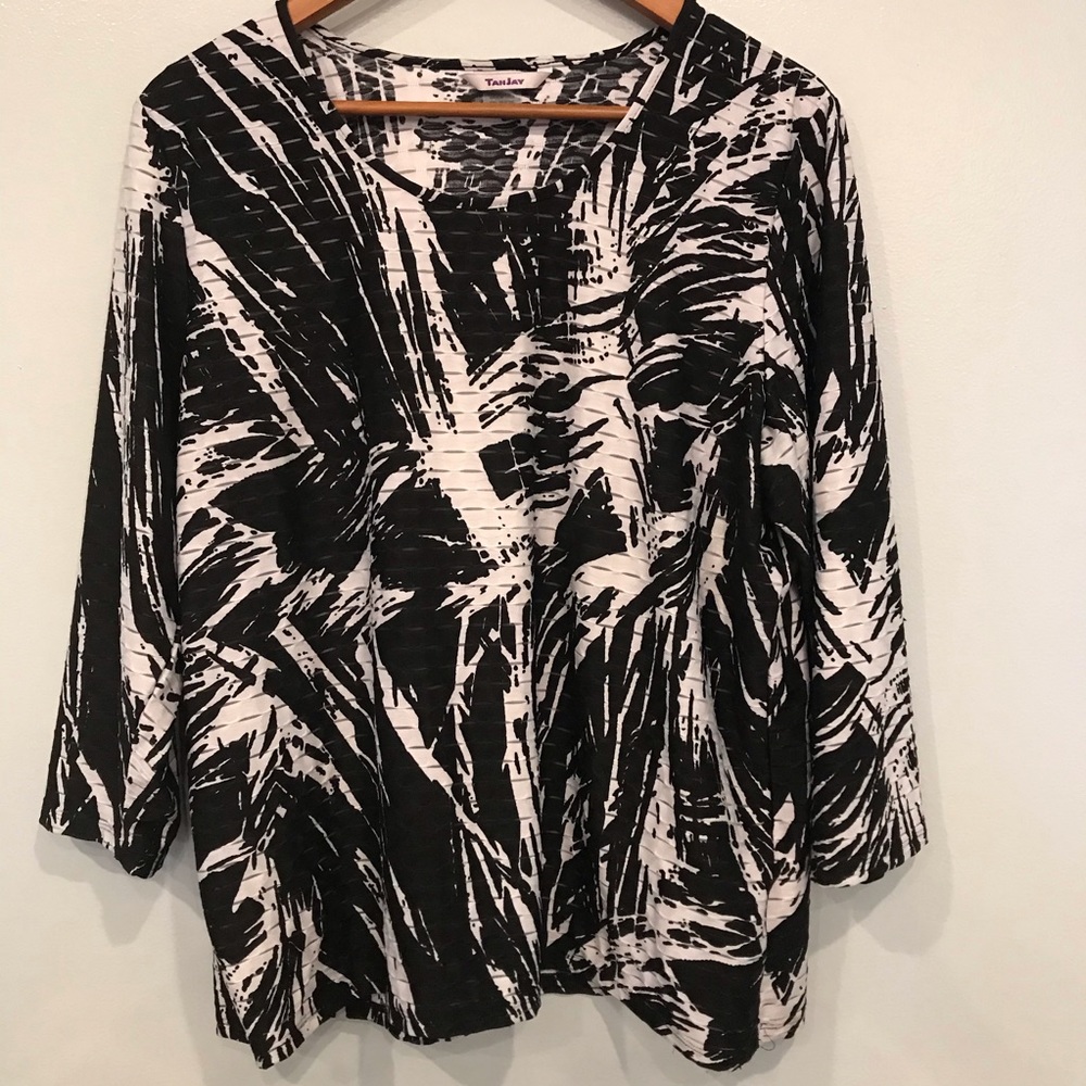 🎉 5 for $10 🎉 TanJay Semi-Sheer Lined 3/4 Sleeve Shirt